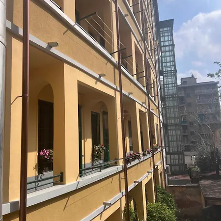 Lägenhet Iconic House Navigli - Bilocale Moderno Ed Elegante *